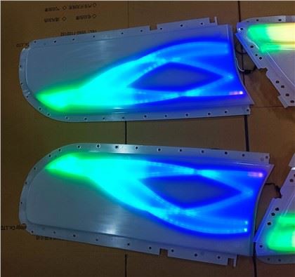 LED unutarnji atmosferski lagani automobil